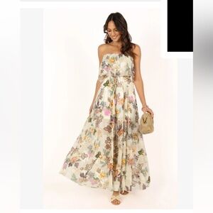 Flowy Floral Strapless Maxi Dress w/ front Slit